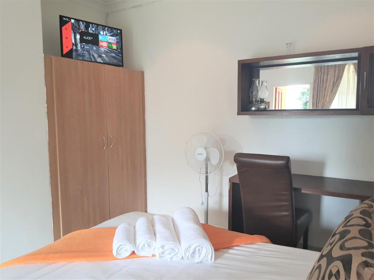The Lionfish Guesthouse Претория Экстерьер фото
